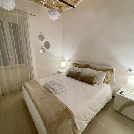 Casa Vacanze - La Torre - Appartamento Marta Εξωτερικό φωτογραφία