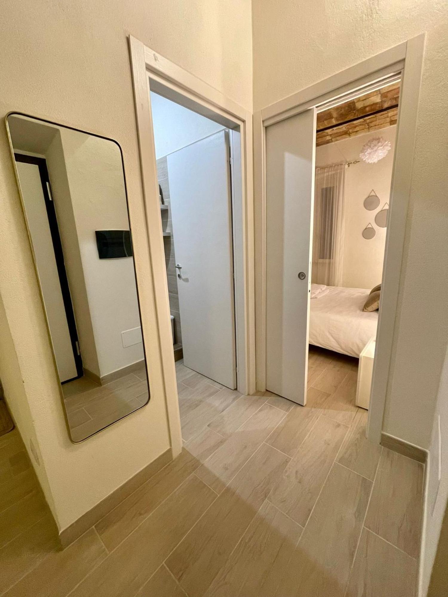 Casa Vacanze - La Torre - Appartamento Marta Εξωτερικό φωτογραφία