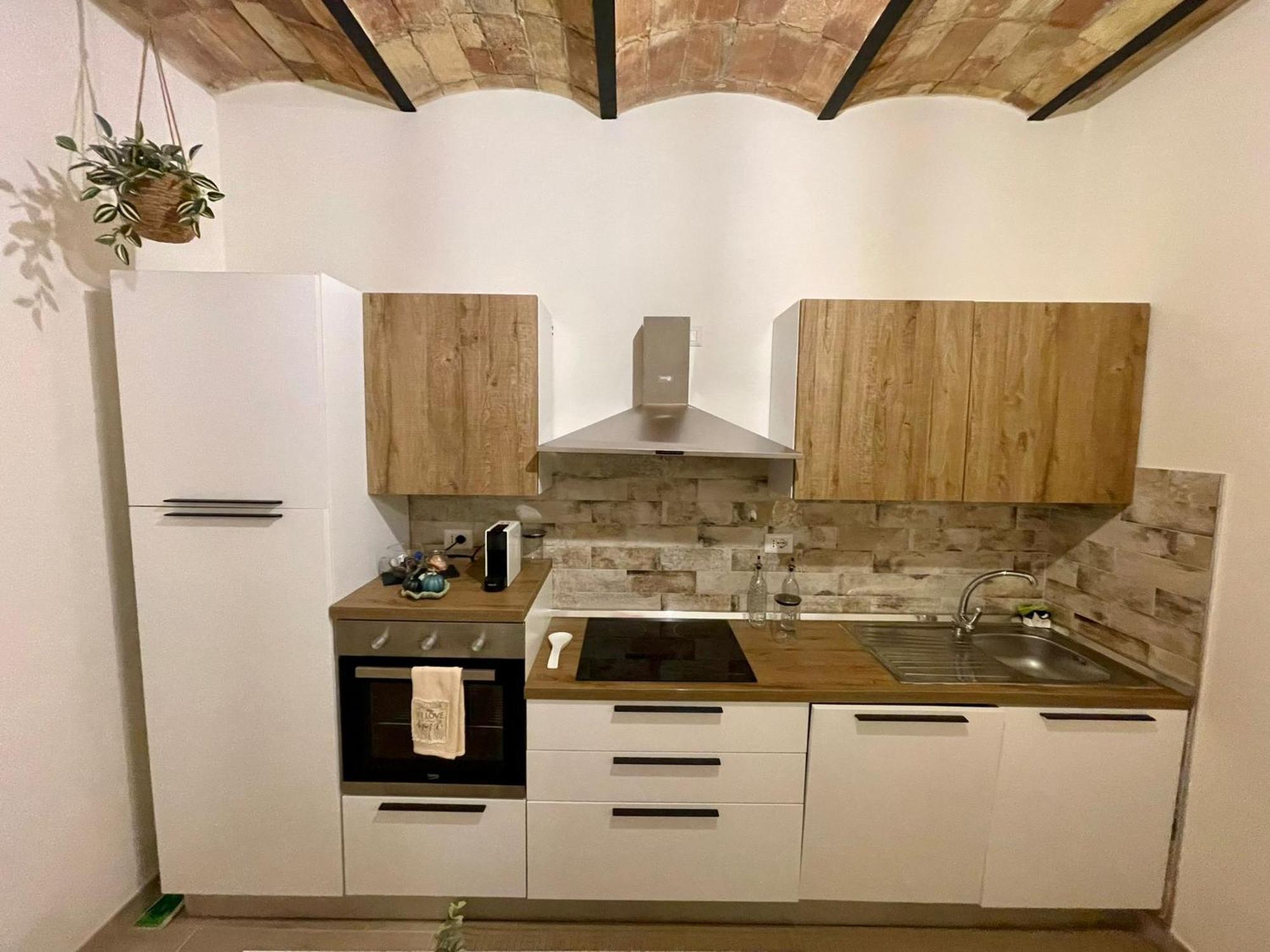 Casa Vacanze - La Torre - Appartamento Marta Εξωτερικό φωτογραφία